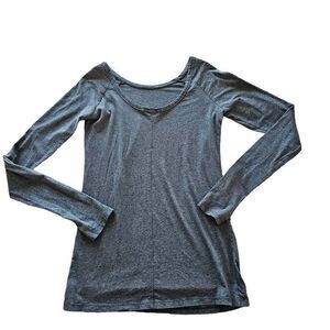 Vince womens Sz S gray long sleeves top